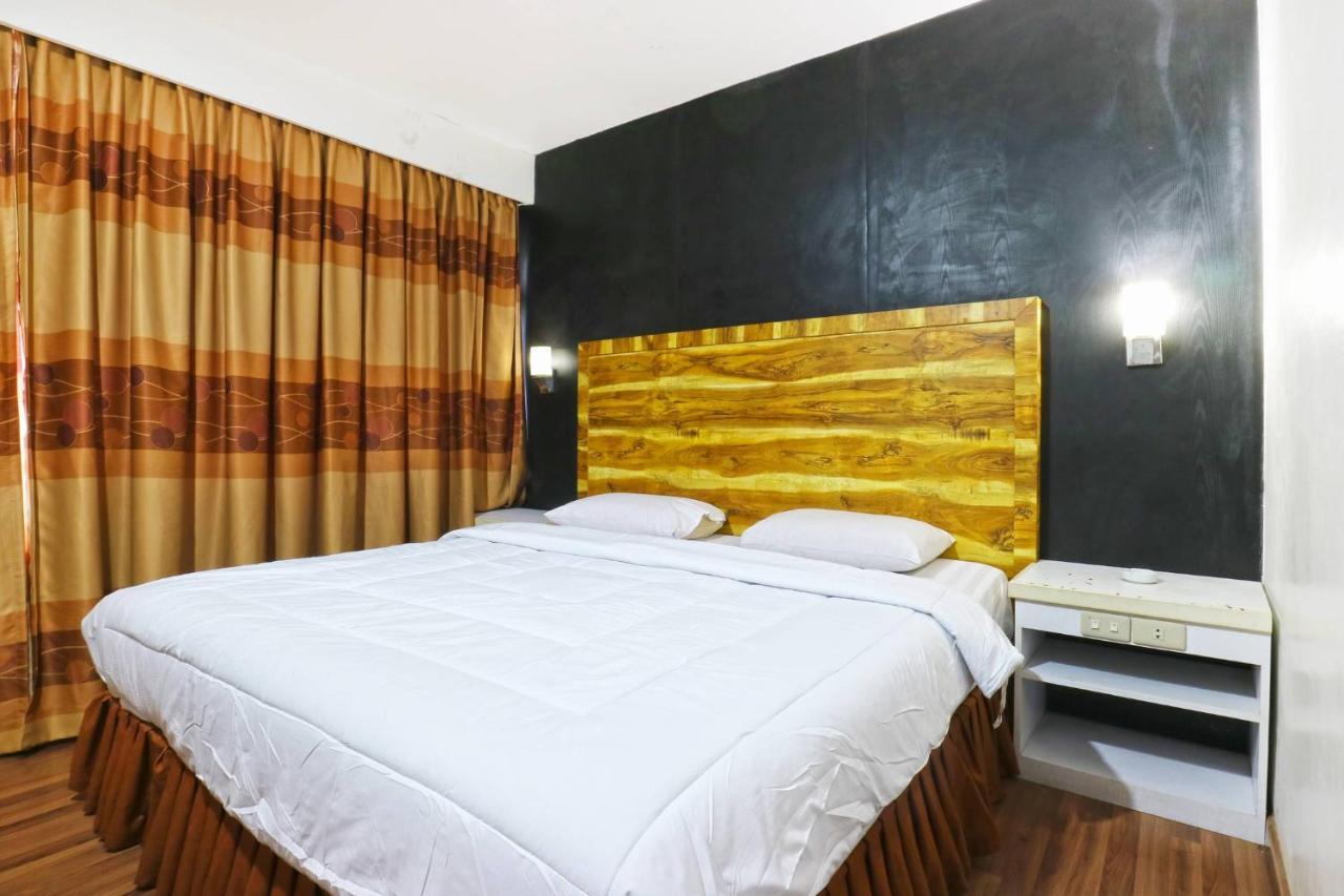 Lee Garden Hotel Medan Exterior foto
